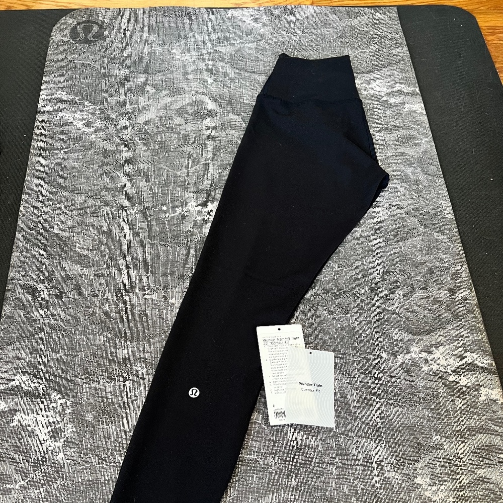 Lululemon Leggings Wunder Train Contour Fit 25”